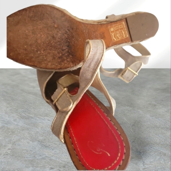 Paloma Barcelo Wedge Platform Round Toe Ankle Strap/Cross Strap Sandals - Picture 4 of 9